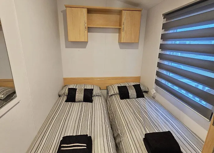 Tattershall Lakes Hot Tub Lodge Breaks