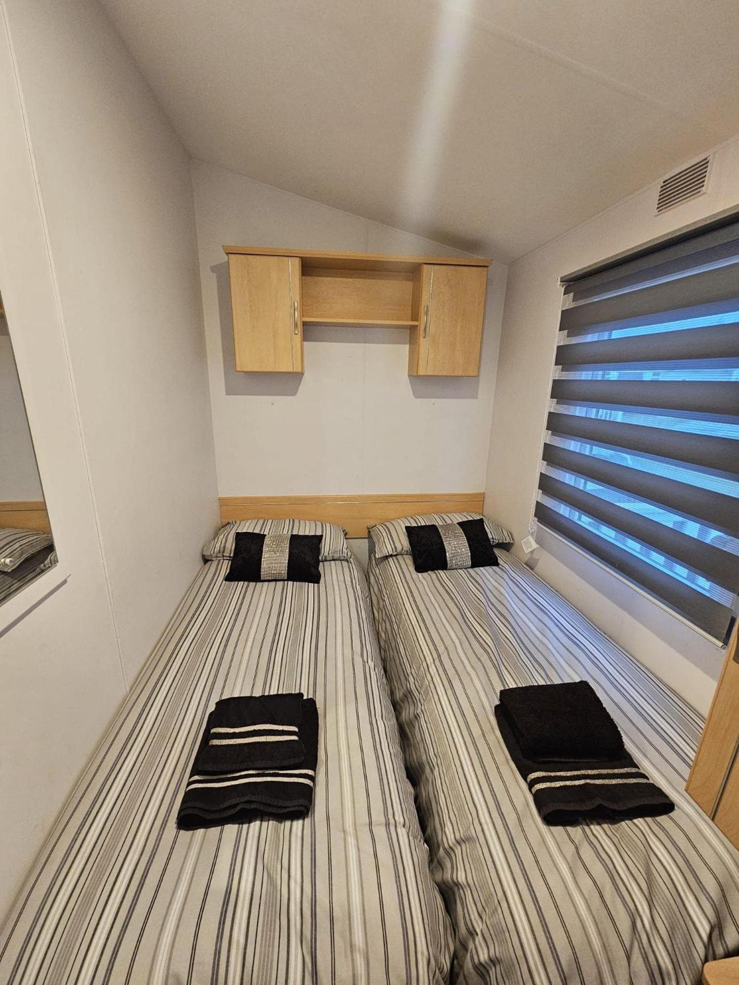 Lakes Hot Tub Breaks Tattershall